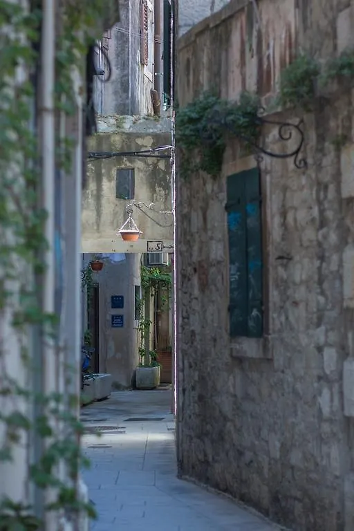 First Vestibul Apartment Split Croatia
