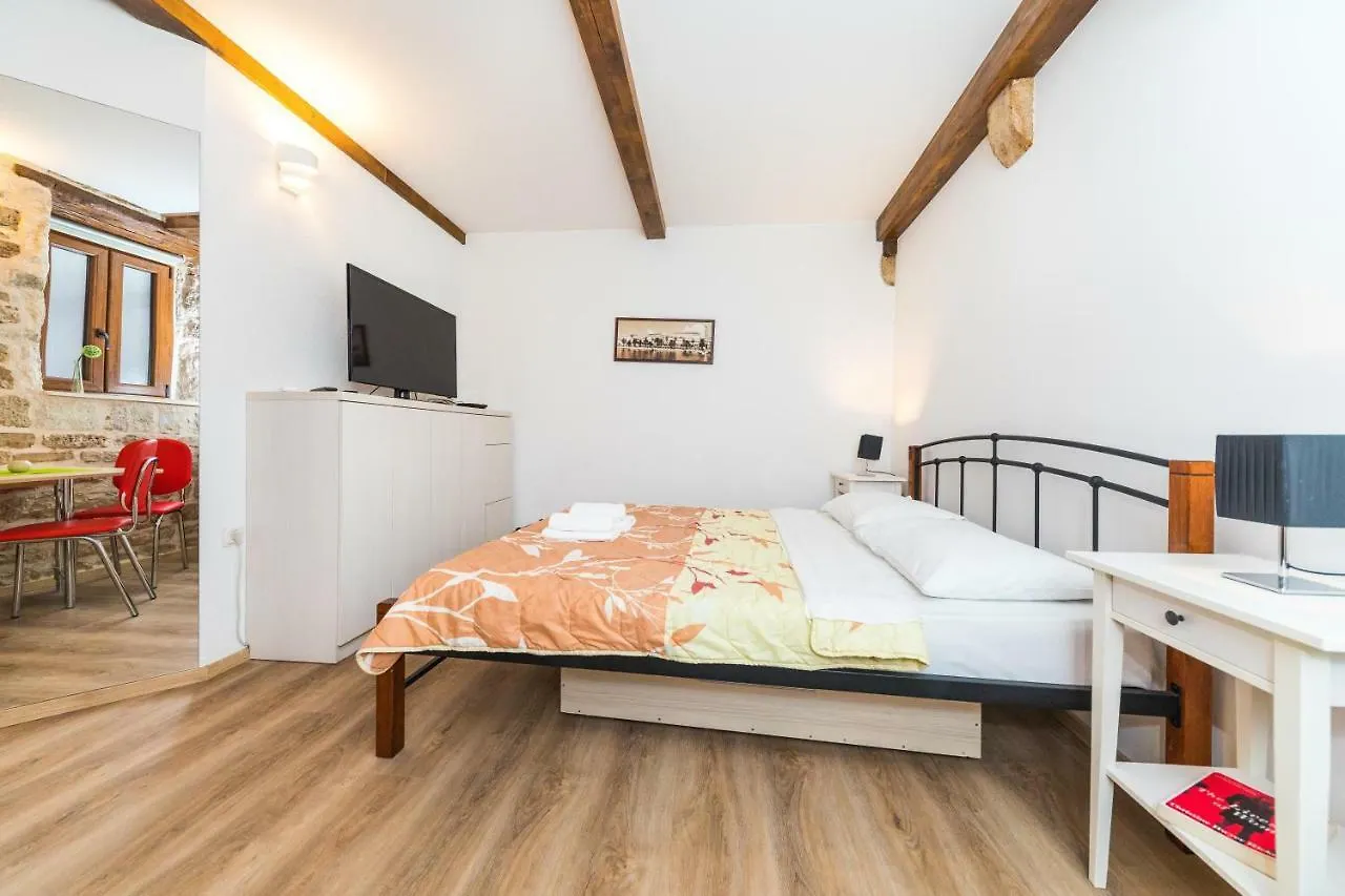 First Vestibul Apartment Split 0*,  Croatia
